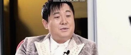 叶丛被曝出轨并遭前男友曝光性爱视频，网络热议再度掀起风波